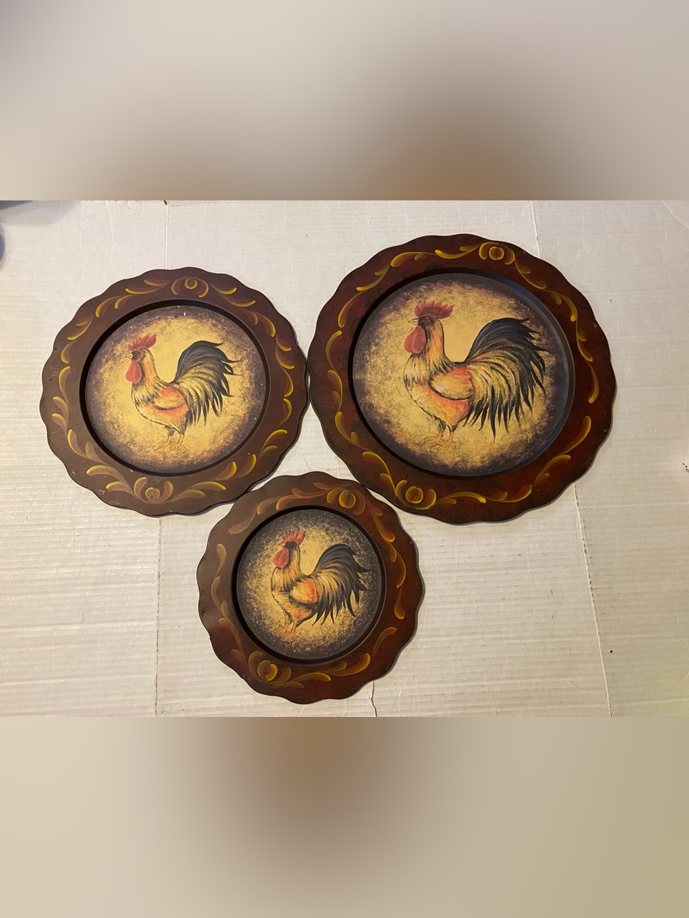Rooster decorative charger plates set of 3 Farmhouse style